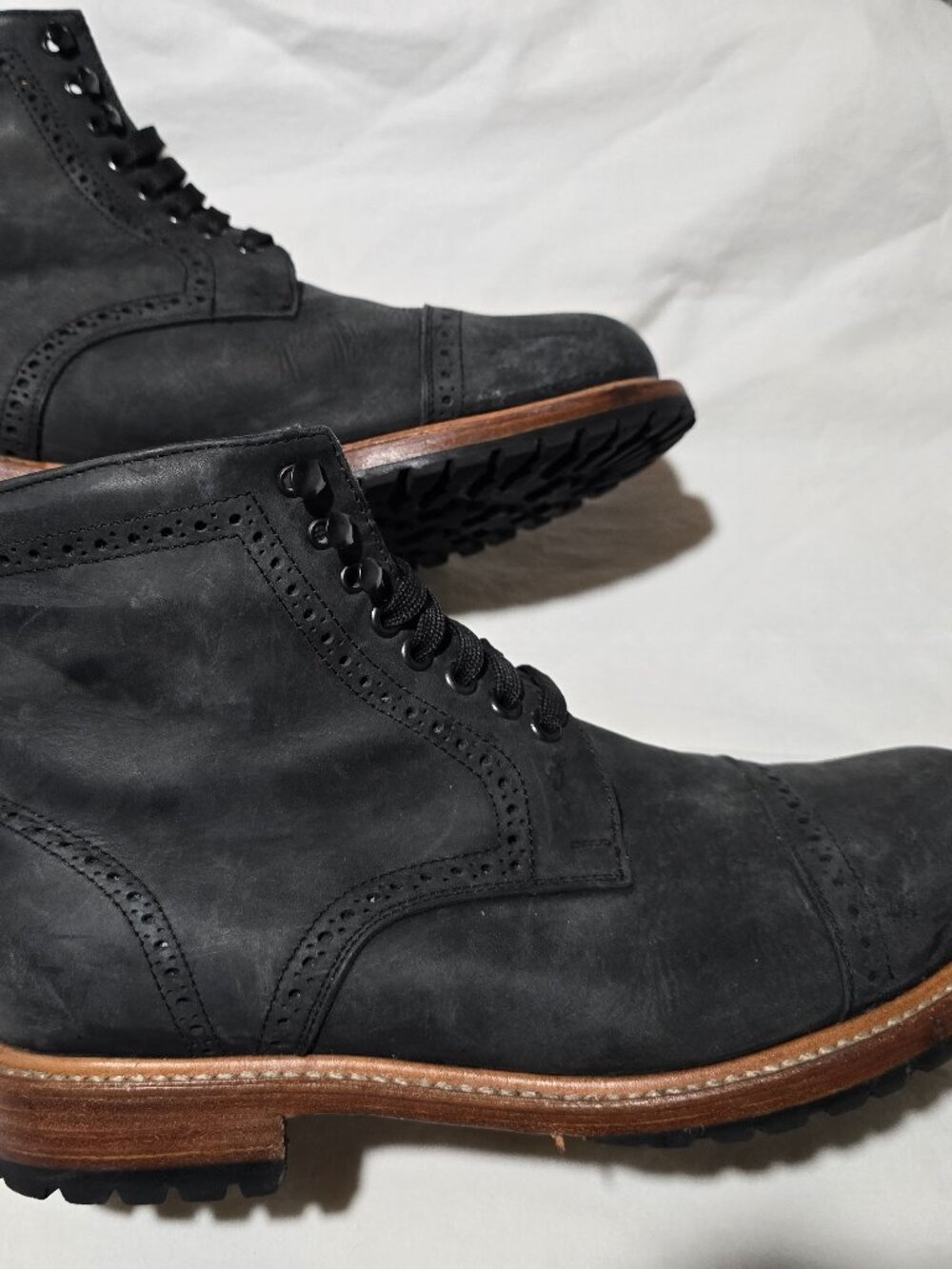 Wilcox 1501 Black Leather Brogue Cap Toe Goodyear Welt Boots Men's Size 11
